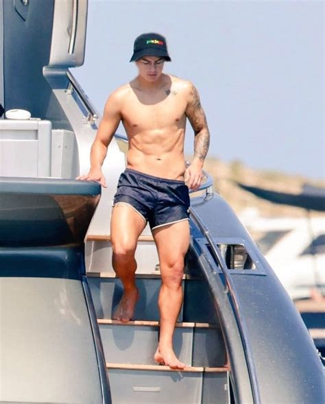 James Rodriguez Aaron Taylor Johnson Shirtless Tattoed Guys Soccer Guys David Beckham Kim