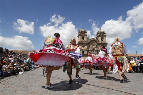 Cusco Con Danzas Típicas Anuncian Festividad Del Señor De Torrechayoc