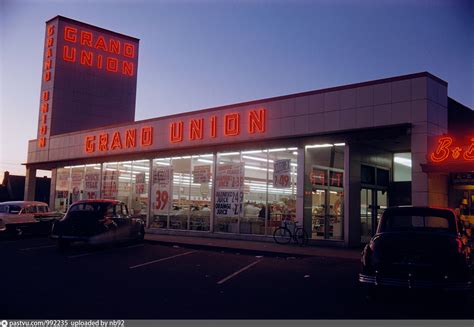 Exterior Of Supermarket Grand Union