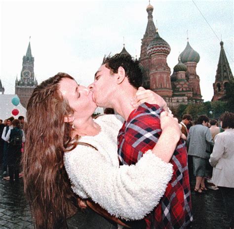 Russland Journalist Wegen „homo Propaganda“ Verurteilt Welt