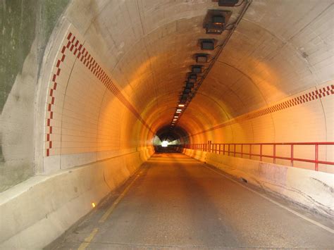 Bridgehunter.com | Bachman Tunnels