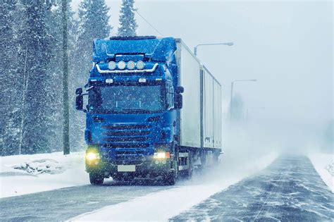 7 Safe Winter Driving Tips For Truck Drivers Truck Insurance Quotes