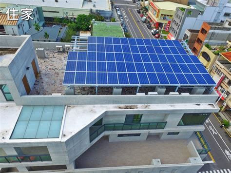 發展太陽能 / 发展太阳能 ― fāzhǎn tàiyángnéng ― to develop solar energy. 太陽能板綠能屋頂安裝推薦菲釩新能源 - 台中市 - 工商服務 ＞ 其他水電瓦斯服務