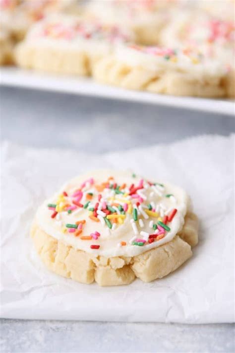 If frosted, wait until the frosting or icing is completely dry before storing. Swig Sugar Cookies (Copycat | Recipe | Swig sugar cookies ...
