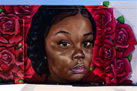 Spray Their Names Aims to Paint Murals That Honor Lives Lost and