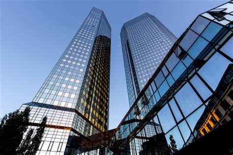 Deutsche bank can adjust to your needs, allowing you to move if you need to carry out operations from around the world, you can use the deutsche bank online service, which comprises two remote. Die Deutsche Bank rät bei diesen Immobilien-Aktien zum Kauf