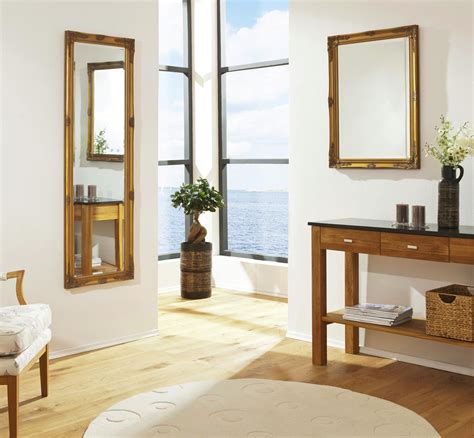 Das bad ist mit einer duschkabine und ein schönes marmorwaschbecken mit dem passendem spiegel, die wohnung ist aufgeteilt in 2 schlafzimmer eine wohnküche, bad/wc und abstellraum. Geschmackvoller Spiegel: Lassen Sie sich verzaubern ...