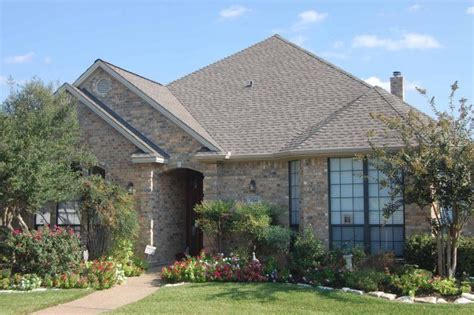 You will find an original pallet for each of the three shingle grades. GAF Timberline HD Lifetime Weathered Wood - State Roofing ...