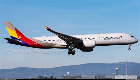 Hl7771 Asiana Airlines Airbus A350 941 Photo By Sebastian Kissel Id