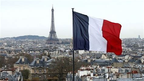 Paris) هي عاصمة فرنسا وأكبر مدنها من حيث عدد السكان. باريس تريد "التهدئة" مع الجزائر - RT Arabic