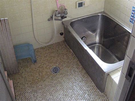 リヴァイ・アッカーマン (levi ackermann)は進撃の巨人に登場する架空の人物。 調査兵団の兵士長。人類最強の兵士として知られ、その実力は1人で1個旅団並の戦力とも噂される。 冷徹かつ無愛想。現実主義で口調も辛辣。 価格.com - 『ユニットバスの設置工事』 風呂・浴室のリフォーム ...