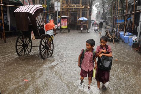 Flooding In India Late Monsoon Rains Strike Northern India The