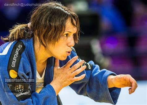 Joana ramos começou a praticar judo aos 13 anos no santa clara, um clube de coimbra onde esteve até à idade de juvenil, altura em que passou a representar o acm de coimbra. Joana Ramos, Judoka, JudoInside