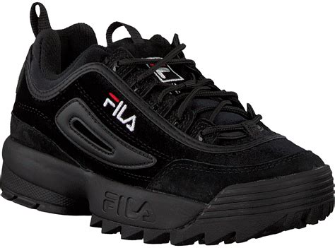 Fila — производитель спортивной одежды, обуви и спортивных аксессуаров для тенниса, бега, фитнеса, баскетбола, гольфа, плавания и других видов спорта. Zwarte FILA Sneakers DISRUPTOR LOW WMN - Omoda.nl