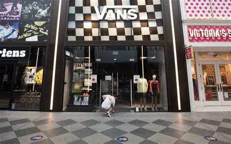 North Face Owner Vf Corp Pulls Guidance Removes Vans President