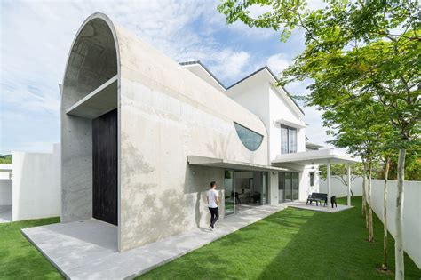 Arched Concrete Home Extension Was Designed For Drama Concrete Home