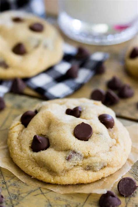 A fudgy cacao topping covers a decadent peanut butter chocolate chip layer. Peanut Butter Chocolate Chip Cookies - Sugar Spun Run