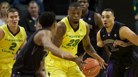 Mens Basketball Oregon Defeats Washington 86 73