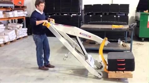 Makinex Hand Powered Forklift Powered Hand Truck Lets You Lift Over