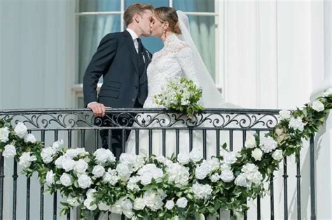 Bidens Granddaughter Naomi Marries In White House Wedding Arabia