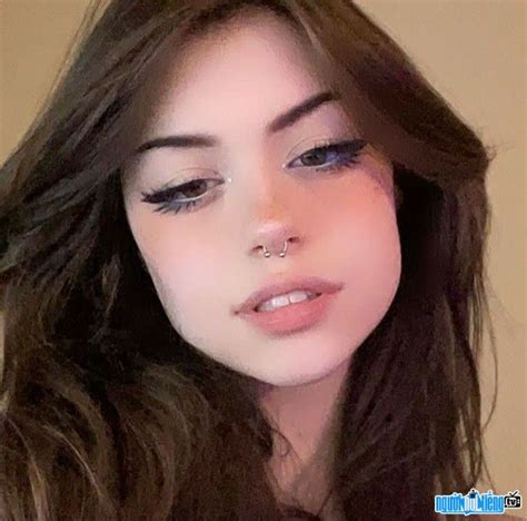 Streamer Hannah Owo Profile Age Email Phone And Zodiac Sign
