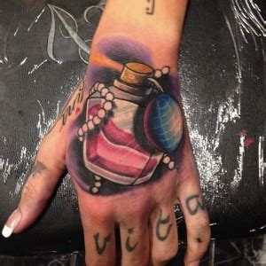 60 Attractive Hand Tattoos for Women
