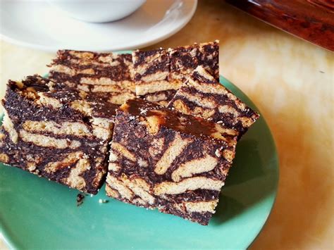 Kek batik/marie fudge cake 沙捞越巴迪蛋糕. Cara Buat Kek Batik Nestum Mudah Tanpa Telur