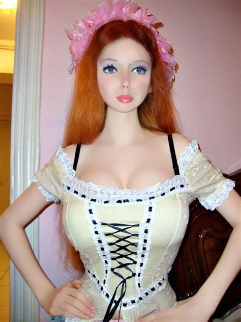 烏克蘭年紀最小真人版芭比娃娃，比例完美自稱沒整過容 每日頭條