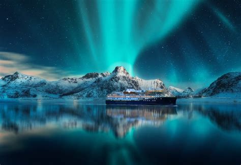The Best 6 Northern Lights Cruises To Book Now Cruise International