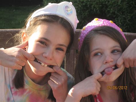 No one knows you better or loves you more than a sister. | Love you