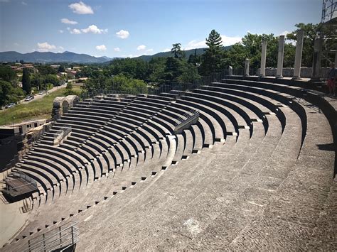 The Roman Amphitheater In Vaison La Romaine In Provence La Romaine Vaison La Romaine