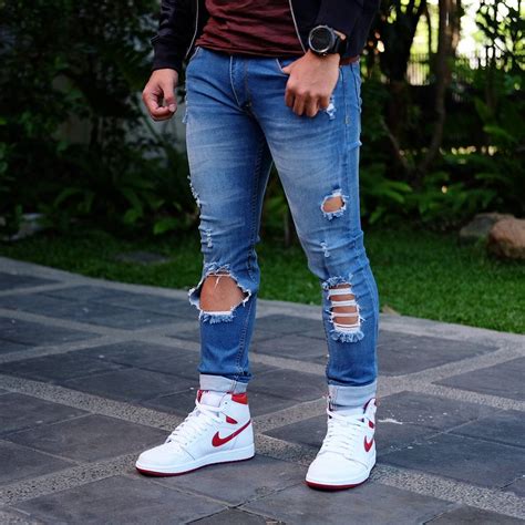 55 Rockin’ Styles With Ripped Jeans For Men Fashionably Unruly