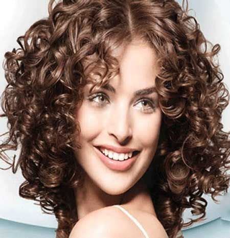 Mavi'de indirim dört mevsim devam ediyor! Kıvırcık Saç Kesim Modelleri | Kivircik saç, Kıvırcık saç, Saç şekilleri