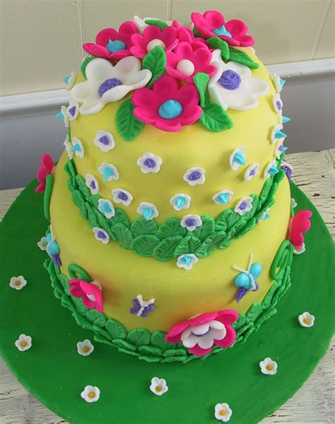 Delicious Cake Blogger Flower Birthday Cake Ideas