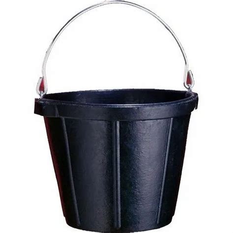 Rubber Bucket Capacity 5 To 7 L For Construction Or Industrial Use