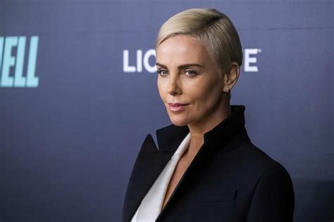 charlize theron recounts her mother killing her father