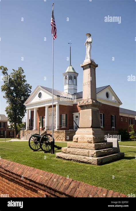 County Court House Appomattox Virginia Stock Photo Alamy