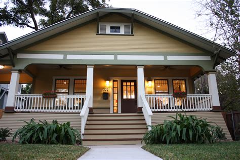 Small Beautiful Bungalow House Design Ideas: Craftsman Bungalow