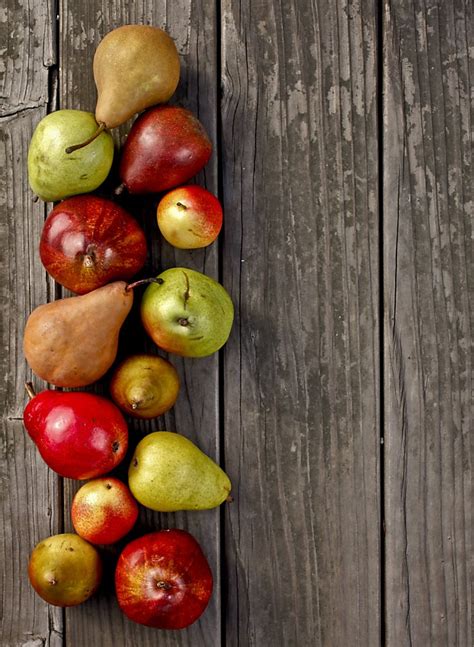 Many nurseries and garden centers will have a bay tree in their herbal area. Pear fruit trees best Bay Area bet - SFGate