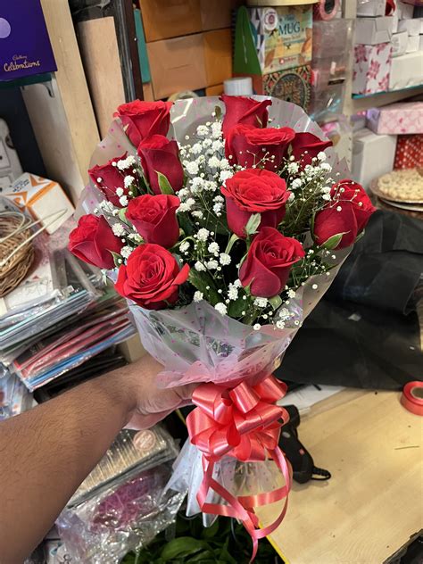 Red Rose Bouquet Online Flowers Delivery To Moradabad