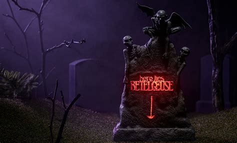Beetlejuice Tombstone Sixth Scale Figure Related Product By Sideshow