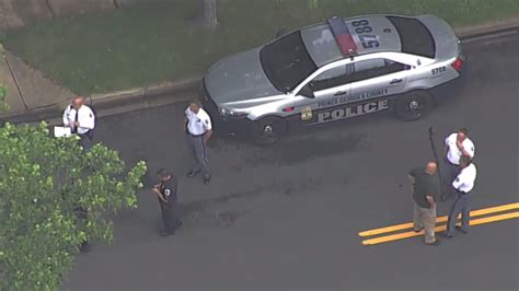 Police Man Dead After Shooting In Pg County Suspect On The Loose Wjla