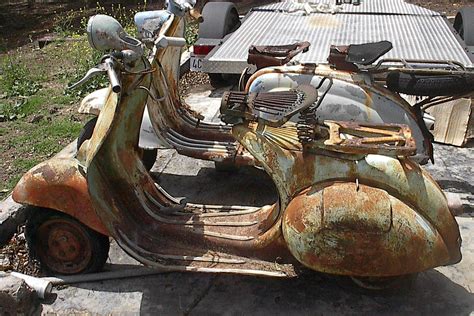 Hithis is my girlfriend's (and nelson the cat) pink et4. Iconic Italian Two Wheeler: 1957 Vendo Vespa - Barn Finds