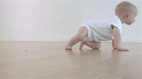  Animation Baby Crawl 