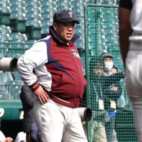Contents 1 大阪桐蔭高校とは 7 西谷浩一監督（大阪桐蔭）の野球改革 ここで、西谷浩一監督の指導法の一つである打撃の指導法についてご紹介します。 大阪桐蔭高. DESCENTE - 大阪桐蔭 グランドコートの通販 by waka's shop｜デサント ...