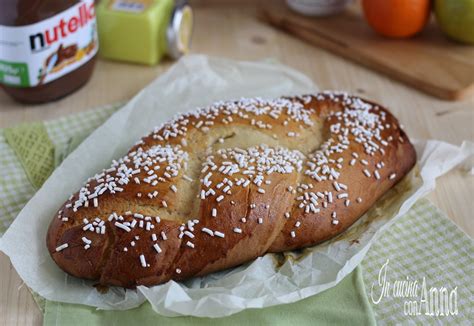 Per esempio io mi ero ripromessa da tempo immemore di provare a fare la brioche dolce ma. TRECCIA BRIOCHE DOLCE (ricetta sofficissima)