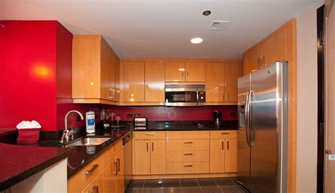 Deluxe suite with two bedrooms. Two bedroom suite premier