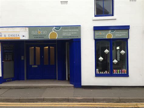 Vegan food and lifestyle shop opens in Stourport