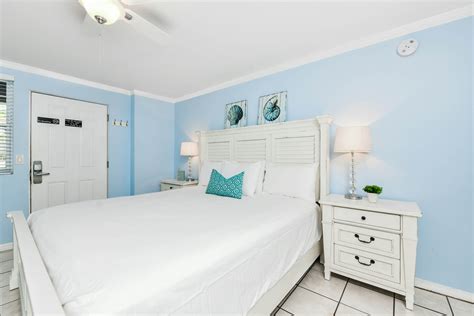 Parrot Beach Cottages Suite 1 0 Bd Siesta Key Fl Vacation Rental