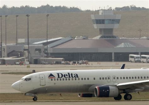 Cincinnati is a city in the u.s. Delta further reduces operations at Cincinnati hub; 840 ...
